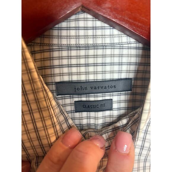 John Varvatos Men's Classif Fit Button Down Long Sleeve Dress Shirt Size 34/35 - Picture 3 of 5